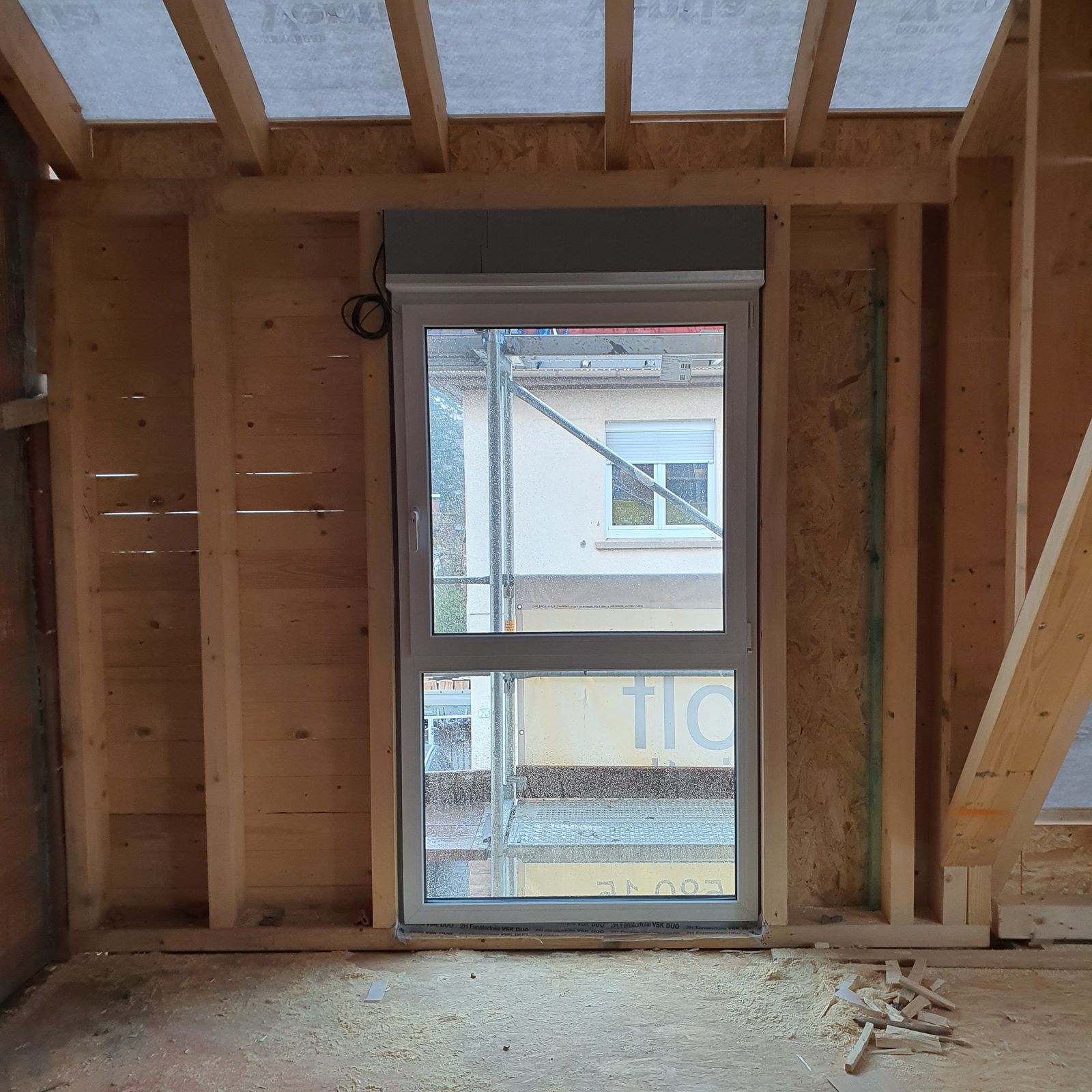 Montage von Fenster und Schiebetür