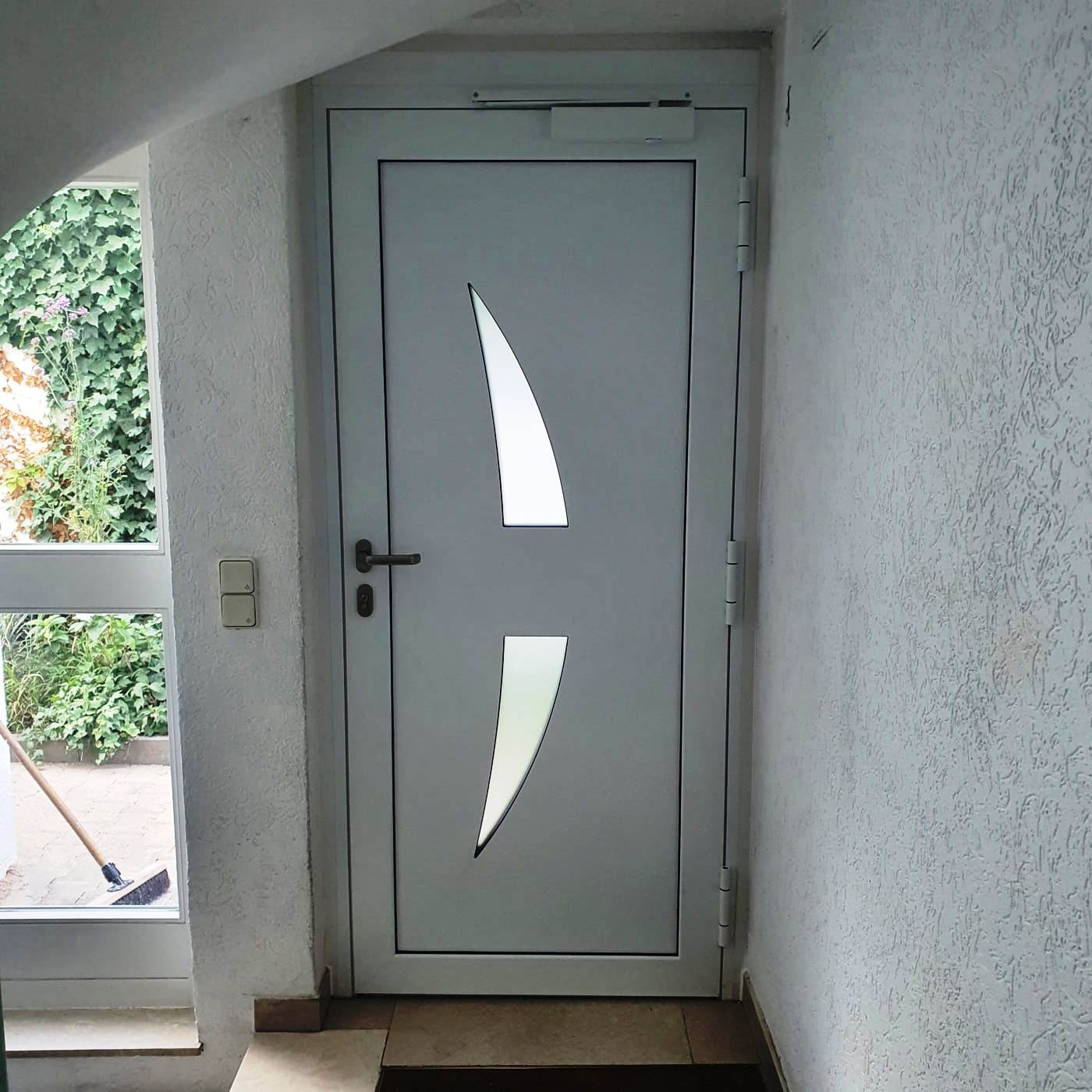 Aluminium Haustür auf Anfrage nach Maß angefertigt, Haustüren Verkauf und Montage, in Hanau und Umgebung