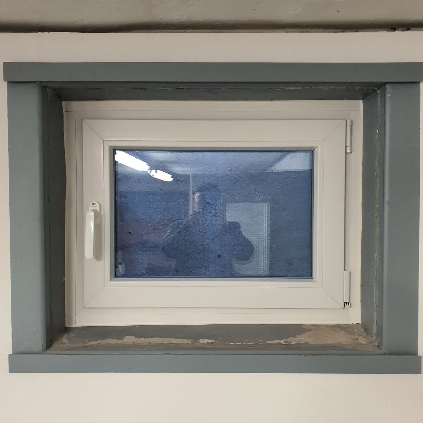 Kellerfenster, Insektenschutz, Isolierte Keller Fenster in Frankfurt am Main